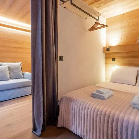 Chamois Blanc - Quiet Close To The Town Centre - By Cozee *