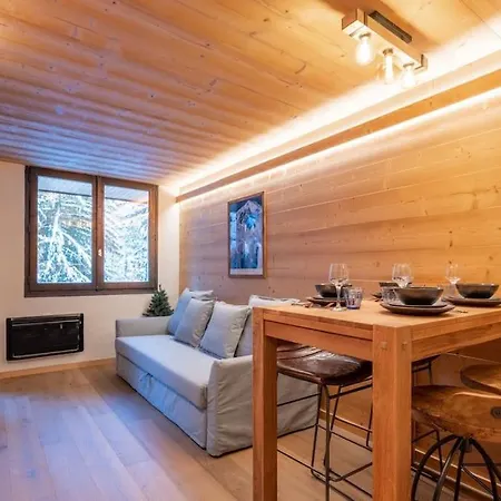 Chamois Blanc - Quiet Close To The Town Centre - By Cozee