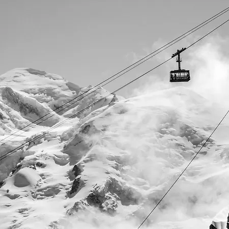 Chamois Blanc - Quiet Close To The Town Centre - By Cozee
