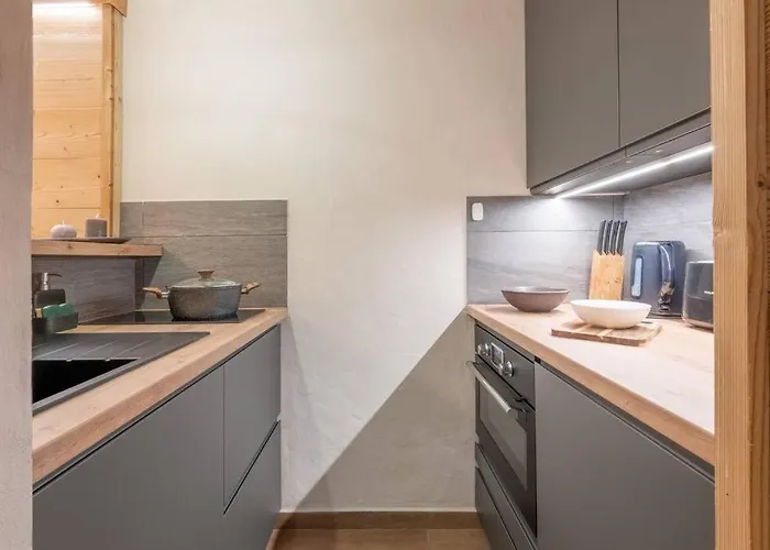 Chamois Blanc - Quiet Close To The Town Centre - By Cozee 霞慕尼