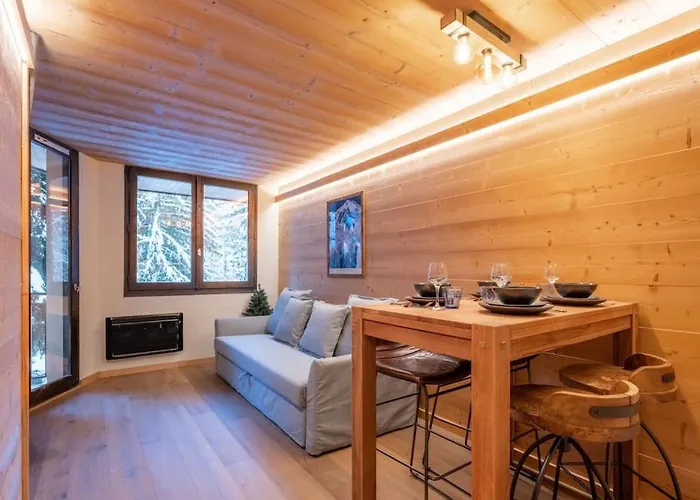 Chamois Blanc - Quiet Close To The Town Centre - By Cozee