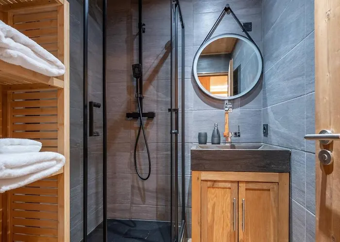 公寓 Chamois Blanc - Quiet Close To The Town Centre - By Cozee *