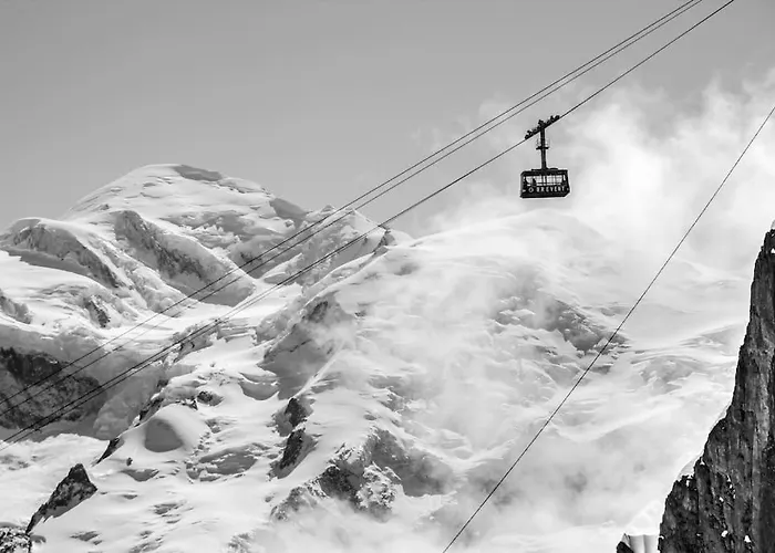 Chamois Blanc - Quiet Close To The Town Centre - By Cozee