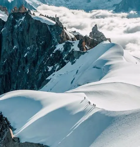 Chamois Blanc - Quiet Close To The Town Centre - By Cozee Apartment *